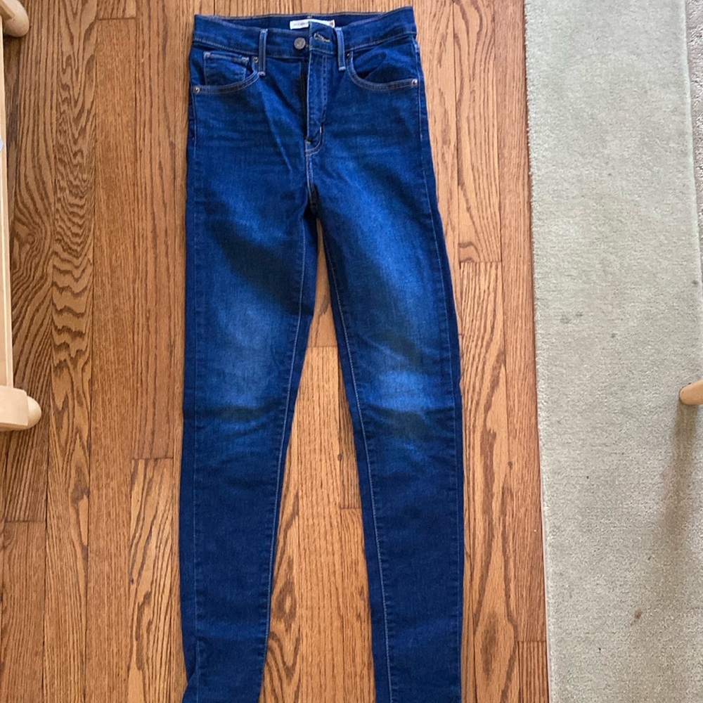 LEVI’S MILE HIGH SUPER SKINNY JEAN